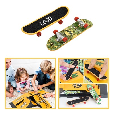 Mini Plastic Finger Skateboard Set for Kids