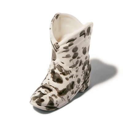 Nashville 6 Oz White Ceramic Cowboy Boot Candle With Black Splatter Finish