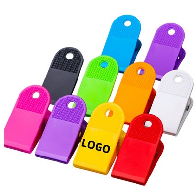 Versatile Custom Plastic Clips