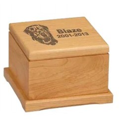Red Alder Pet Urns, 5 3/4"(L) x 5 3/4"(W)